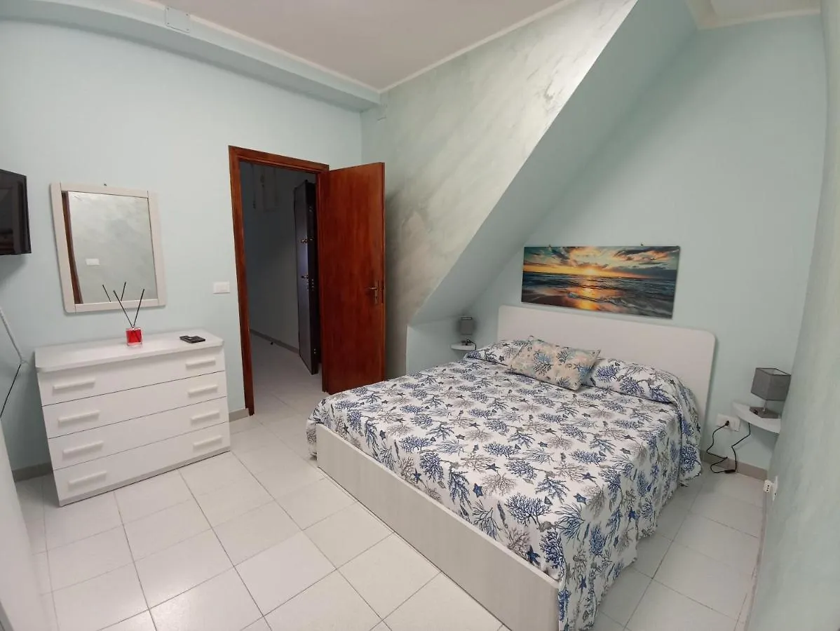 Ludovica'S House Apartman Giardini Naxos 0*,